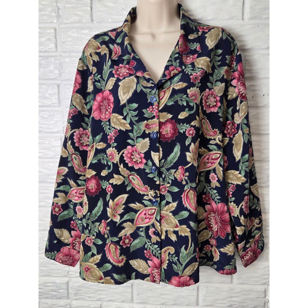 BON WORTH blouse Women's Petite size 1X Button up Beautiful polyester Floral